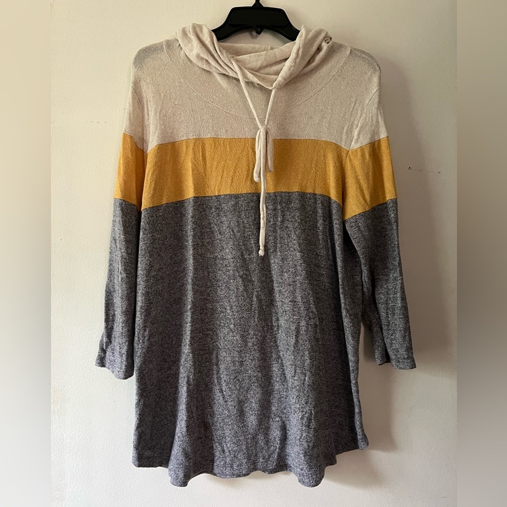 Lightweight sweater